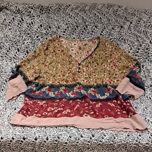 257 - 🌿✨ COTTAGE BLOOM Patchwork Boho Top ✨🌿